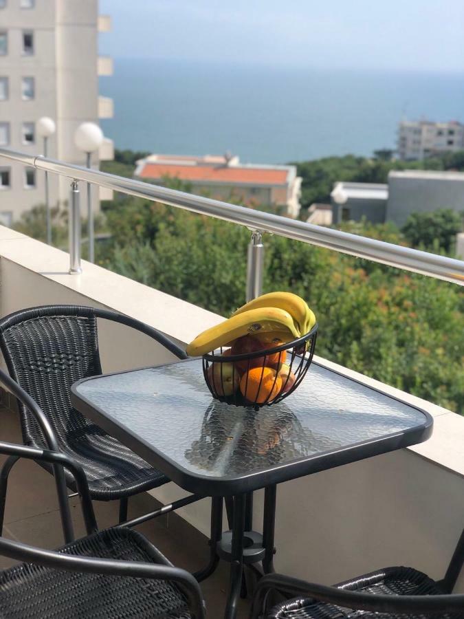 Apartmani Dini Ulcinj Exterior photo