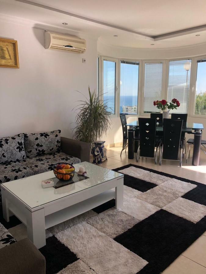 Apartmani Dini Ulcinj Exterior photo